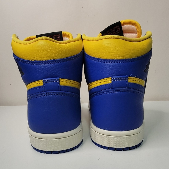WMNS AIR JORDAN 1 RETRO HI OG Varsity Maize/Game Royal-Sail FD2596 700 - Picture 4 of 10